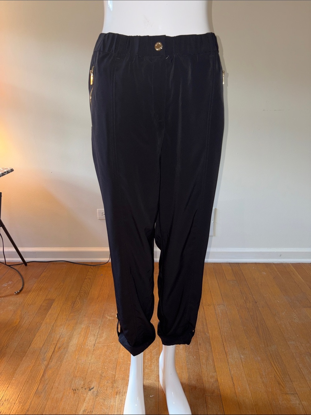 Calvin Klein Black Cropped Capri Pants with Gold Accents